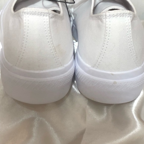 NOBO WOMEN’S SIZE 11 white sneakers.NWOT - Picture 4 of 5